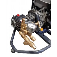Мойка Комета 15/250 AWD-K с бензиновым двигателем 15 л.с. на тележке