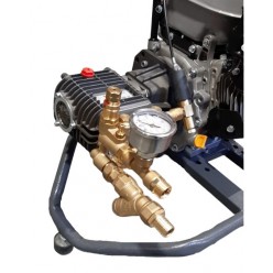 Мойка Комета 15/250 AWD-K с бензиновым двигателем 15 л.с. на тележке